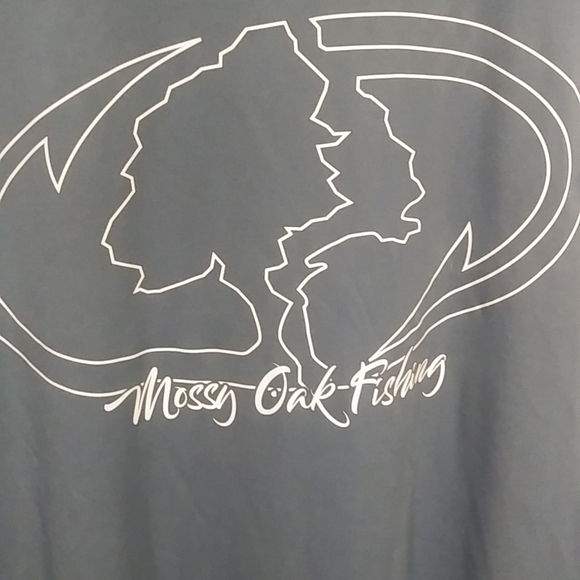 Mossy oak athletic material fishing shirt XL size - Picture 4 of 5